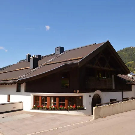 Garni Frommes フィス