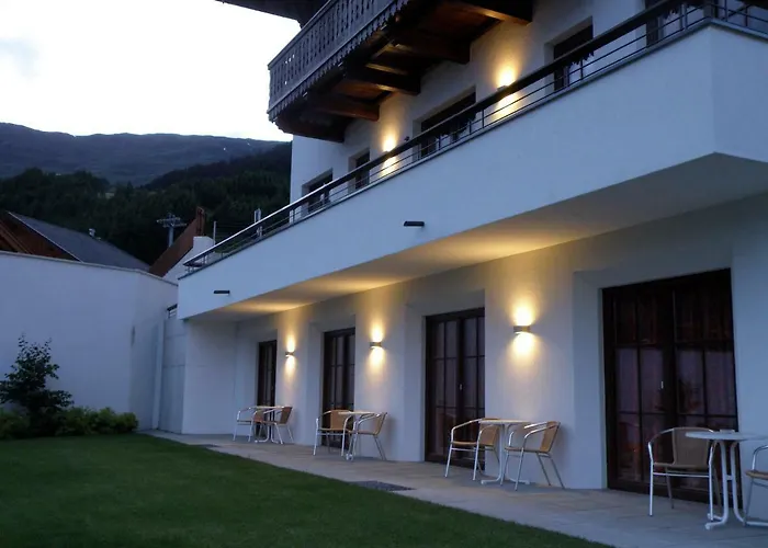 Hotel Garni Frommes 4*