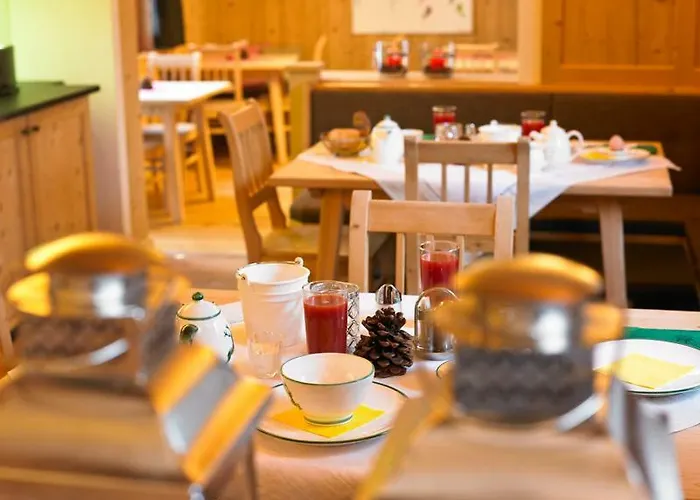 Garni Frommes Hotel 4*