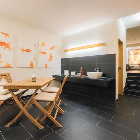 Garni Frommes Hotel 4*
