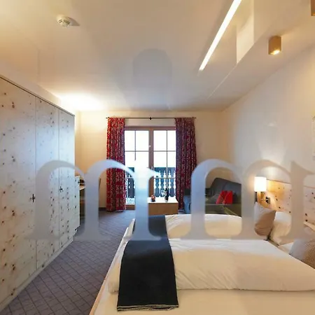 Garni Frommes פיס