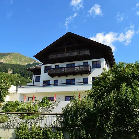 Garni Frommes Otel Fiss